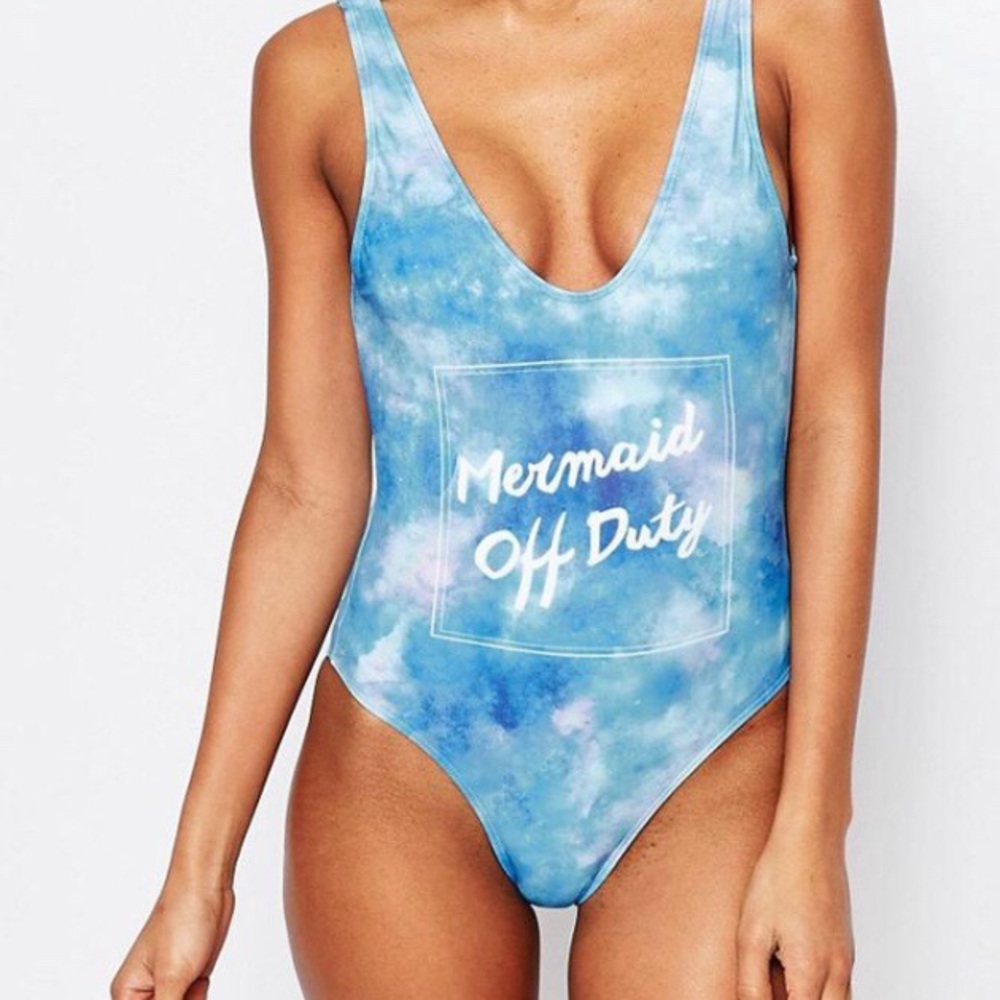 Mermaid off duty swimsuit NWOT